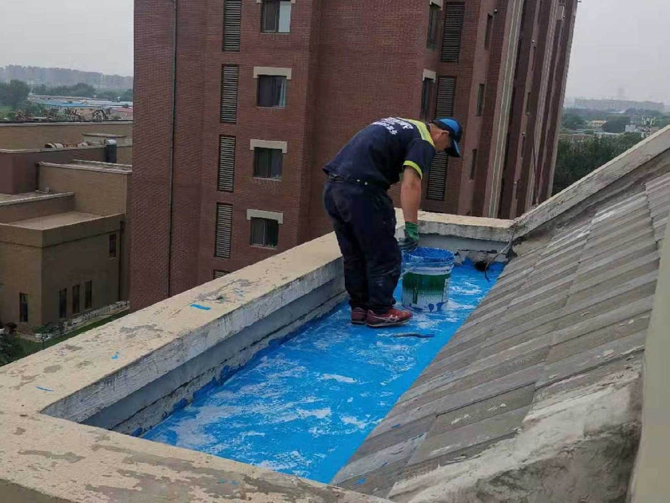上海楼顶防水补漏